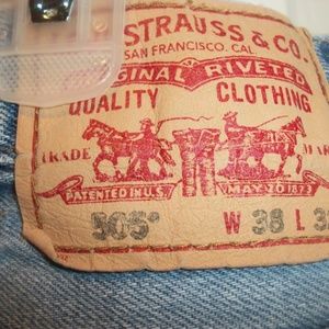LEVI'S 505 Mens Regular Fit size 38 X 32